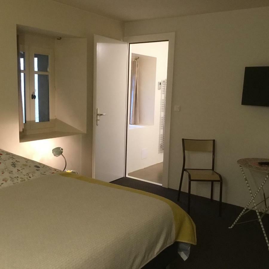 Maison Rouge Cacahuete Bed & Breakfast Nernier Dış mekan fotoğraf